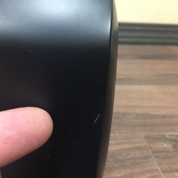 Logitech S-220 2.1 Stereo Computer Speakers - Picture 2 of 15